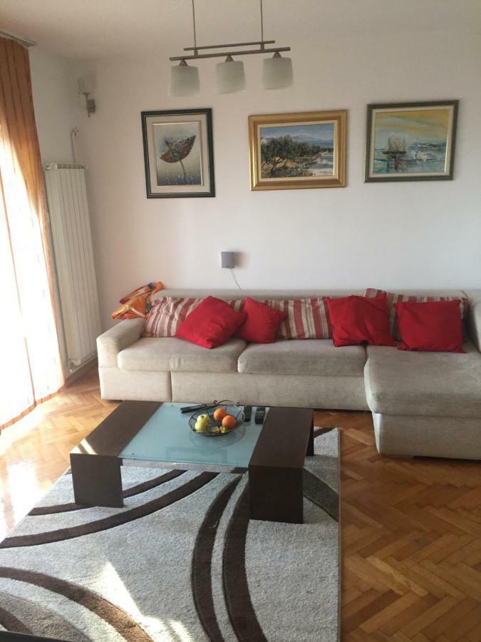 Tina Apartment *
